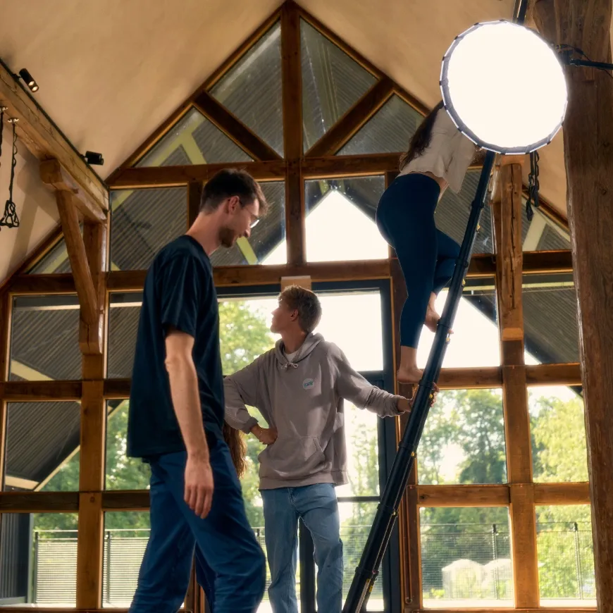 Eindruck aus der Entstehung: Licht aufbauen